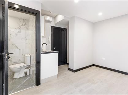 Studio Flat, Taunton Close, SM3