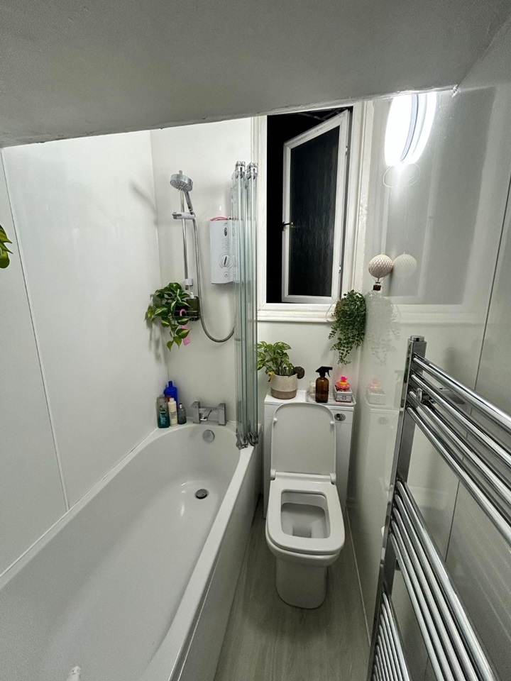 Edinburgh 1 Bed Flat, Moat Street, EH14 To Rent Now for £975.00 p/m