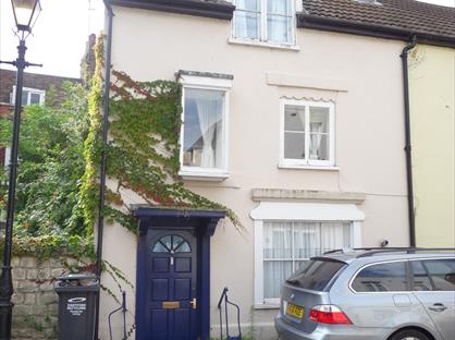 2 Bed End Terrace, High Street, DA9