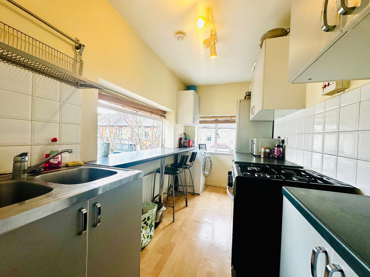 London 2 Bed Flat, Hartfield Road, SW19 To Rent Now for £2,100.00 p/m