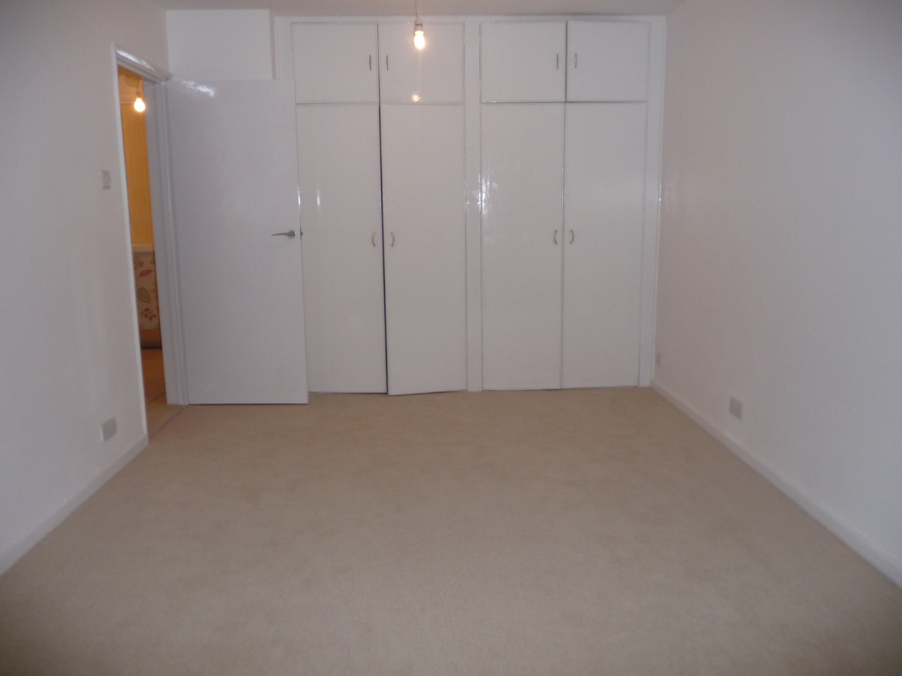 Surbiton 2 Bed Flat, Lovelace Road, KT6 To Rent Now for £1,750.00 p/m