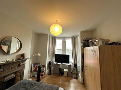Room in a Shared House, Manchester Road, E14