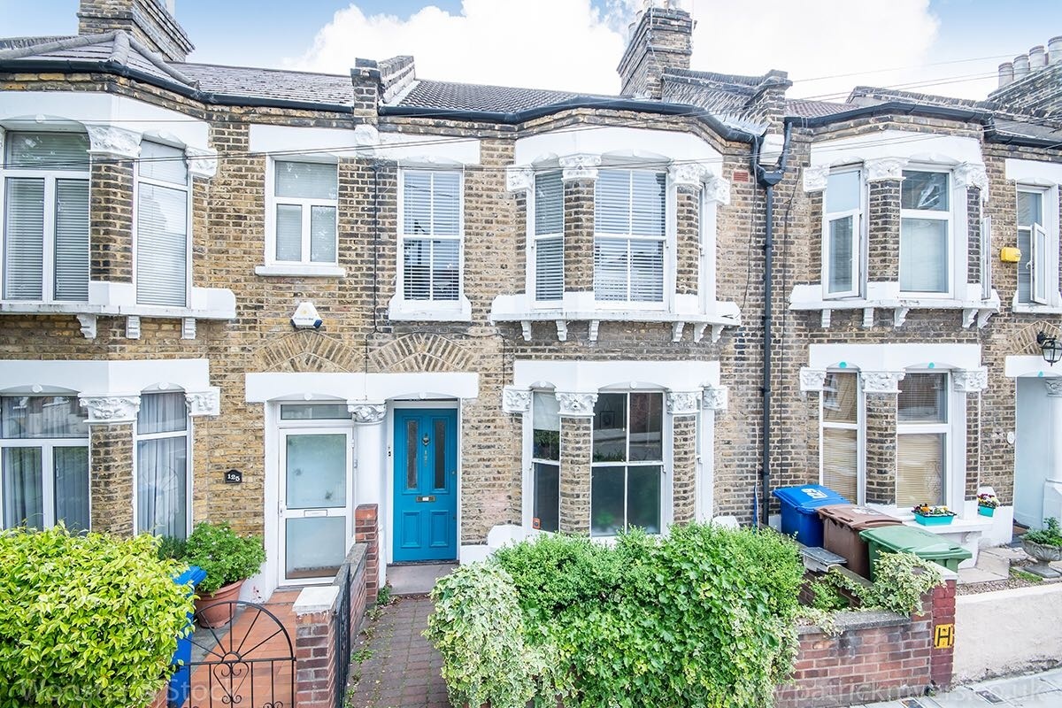 London 2 Bed Flat, Coleman Road, SE5 To Rent Now for £2,200.00 p/m