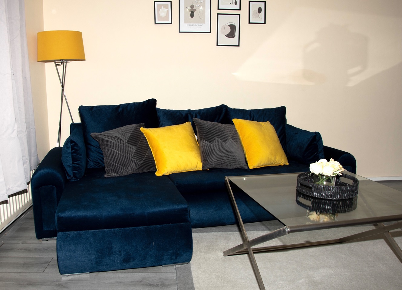 West Bromwich 3 Bed SemiDetached House, St. Christopher Close, B70 To Rent Now for £2,400.