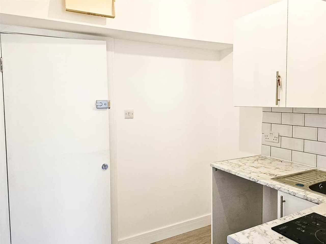 London 1 Bed Flat, Linthorpe Road, N16 To Rent Now for £1,350.00 p/m