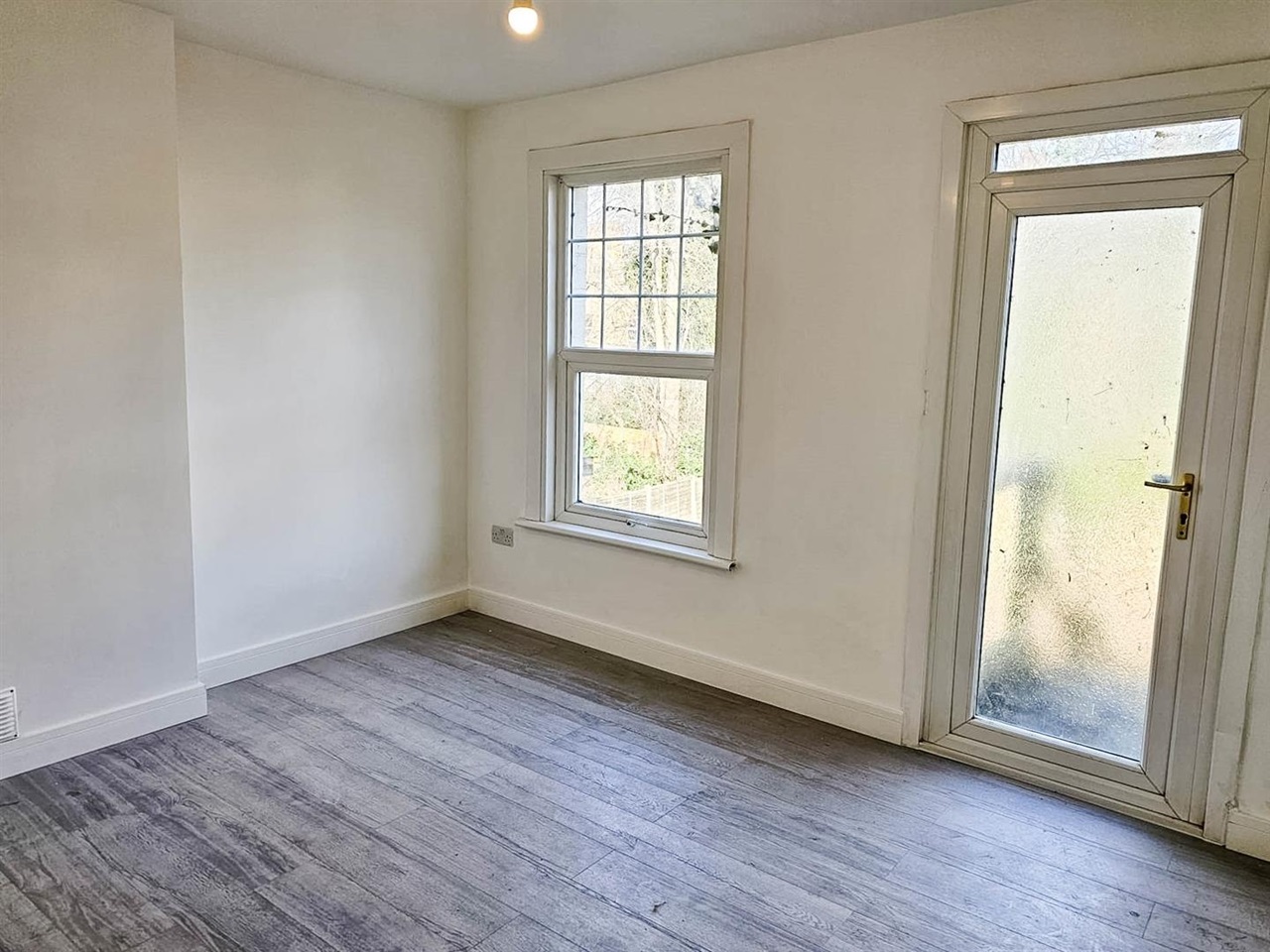 London 1 Bed Flat, Linthorpe Road, N16 To Rent Now for £1,350.00 p/m