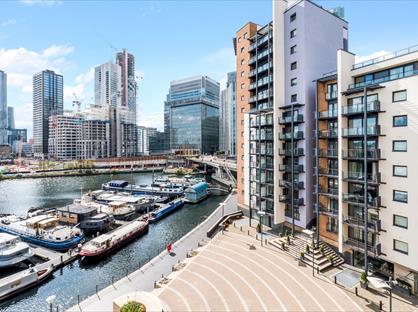 2 Bed Flat, Boardwalk Place, E14