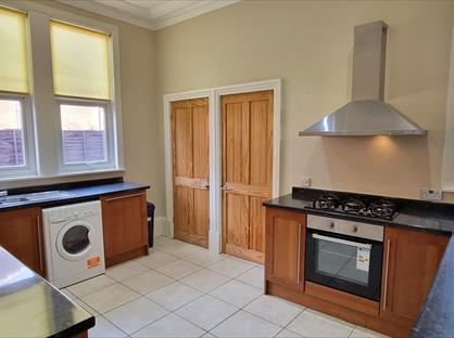 Room in a Shared Flat, Newland Park, HU5