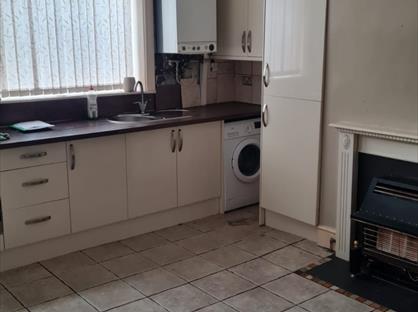 3 Bed Semi-Detached House, Clerk Green Street, WF17