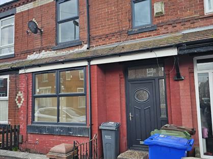 3 Bed Terraced House, Longford Street, M18