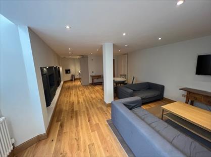 1 Bed Flat, Glengyle Terrace, EH3