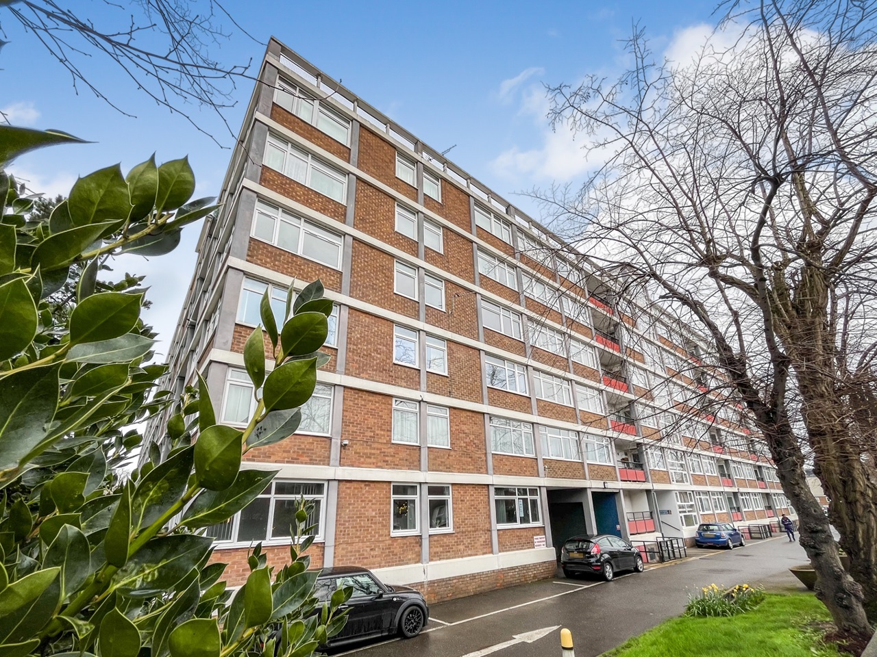 West Bridgford, Nottingham 3 Bed Flat, Rivermead, NG2 To Rent Now for £1,000.00 p/m