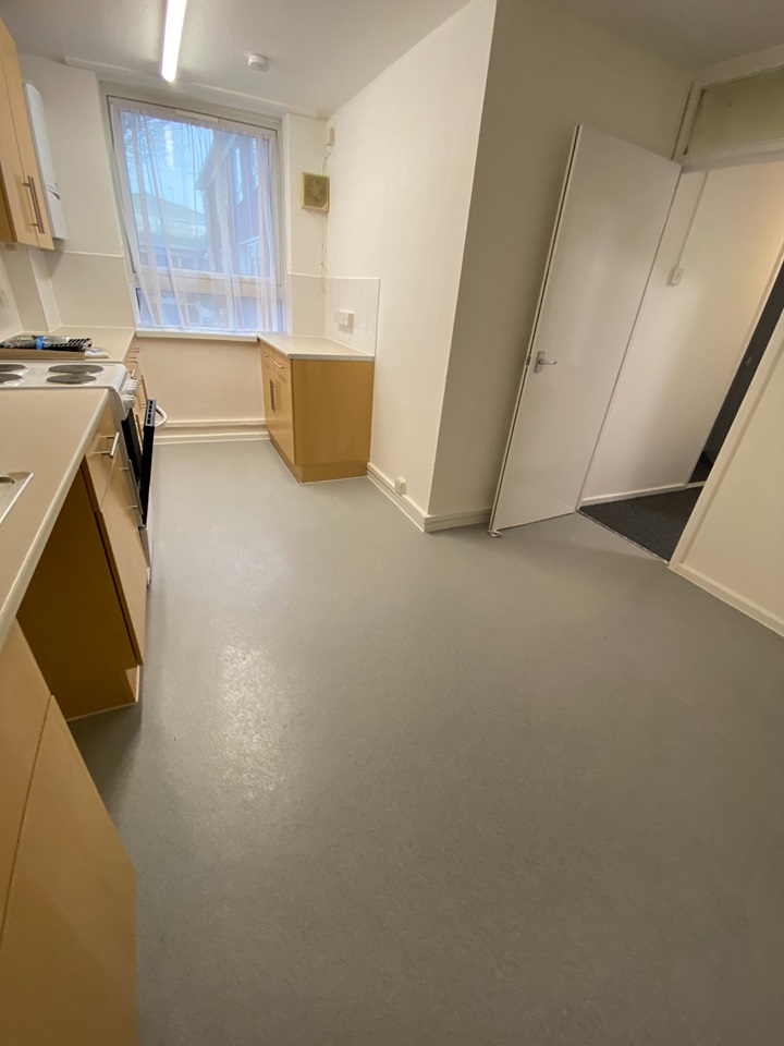 London 3 Bed Flat, Nairn Street, E14 To Rent Now for £2,154.10 p/m