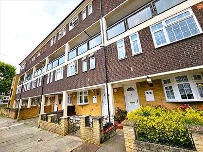 2 Bed Maisonette, Whitton Walk, E3