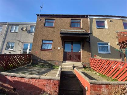 2 Bed Terraced House, Dunton Knoll, KA12