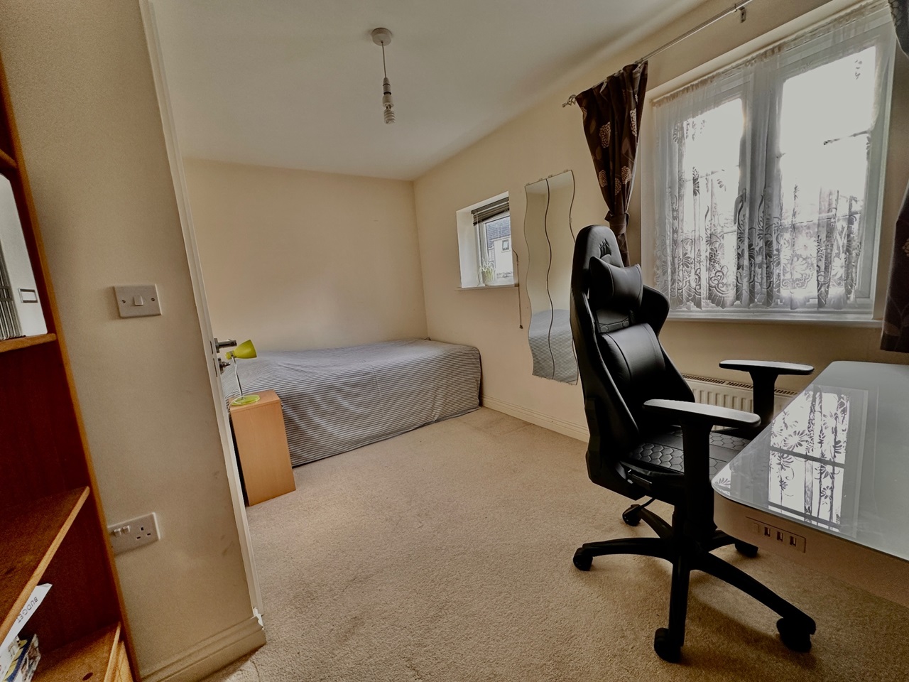 Basingstoke 3 Bed SemiDetached House, Sinclair Drive, RG21 To Rent