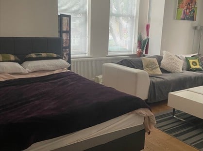 Room in a Shared House, Beeches Avenue, SM5