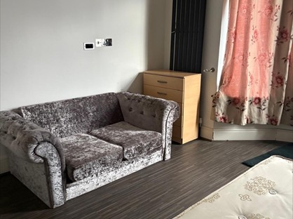 Room in a Shared House, Cowley Road, IG1