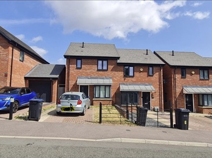 2 Bed Semi-Detached House, Green Lane, B38