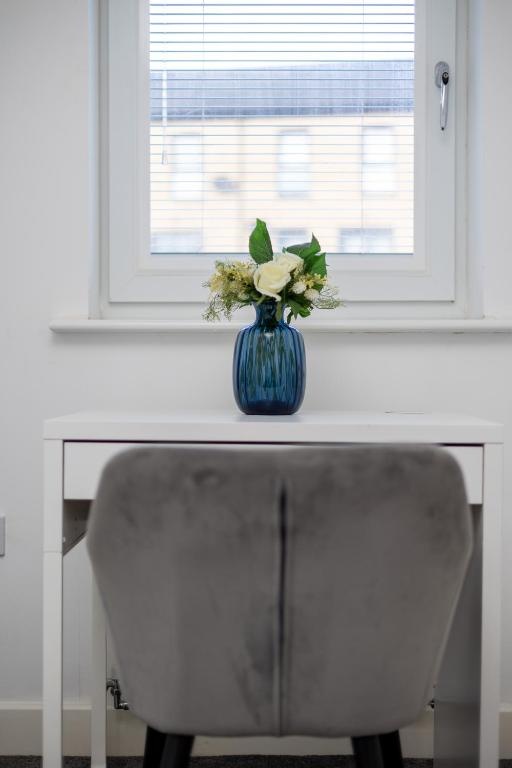 Wakefield 2 Bed Terraced House, Carnforth Avenue, WF1 To Rent Now