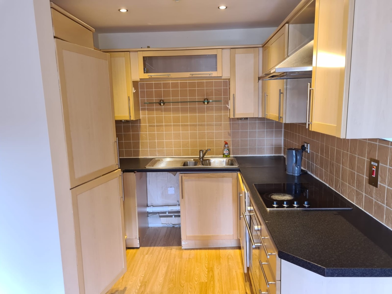 2 Bed Flat, Benedictine Court, CV1 photo 3