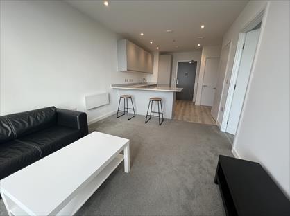 1 Bed Flat, Trafford Wharf, M17