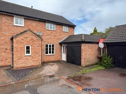 3 Bed Semi-Detached House, Nursery Court, NG24