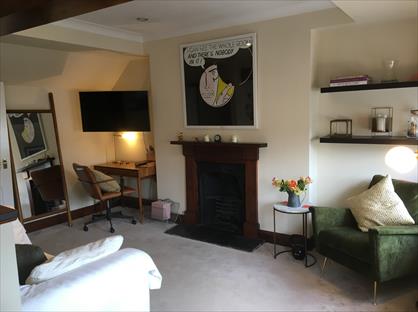 1 Bed Flat, Thayer Street, W1U