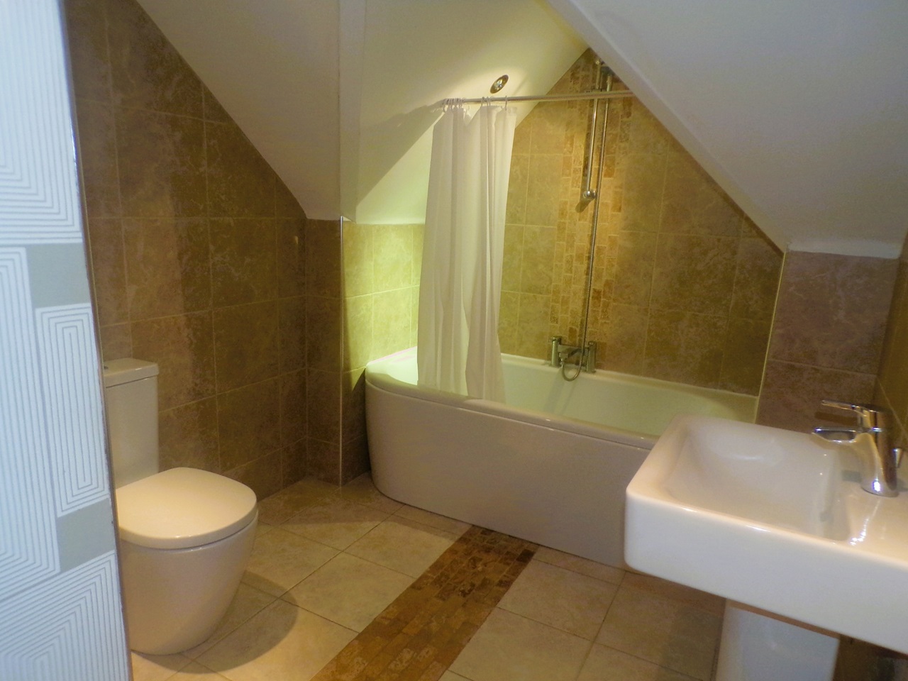 Halifax 2 Bed Penthouse, Prescott Street, HX1 To Rent Now for £950.