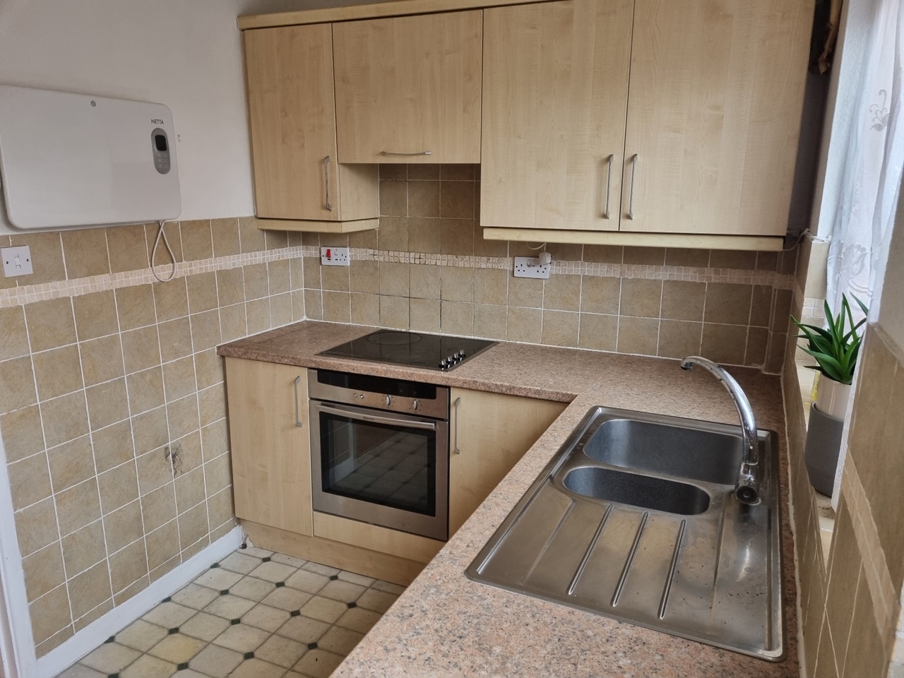 Hayes 2 Bed Terraced House, Berrydale Road, UB4 To Rent Now for £