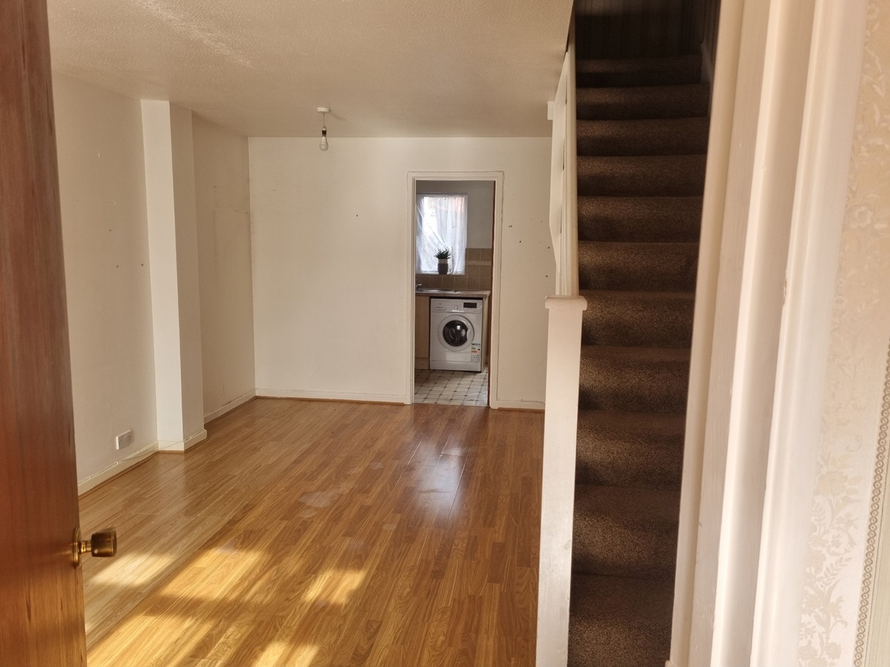 Hayes 2 Bed Terraced House, Berrydale Road, UB4 To Rent Now for £