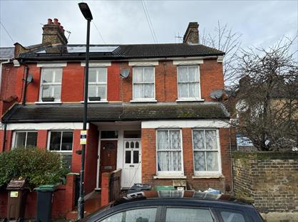 4 Bed Detached House, Cissbury Road, N15