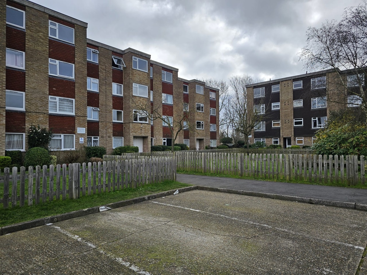 Feltham Studio Flat, Stourton Avenue, TW13 To Rent Now for £1,050.