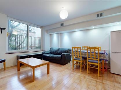 1 Bed Flat, Laugan Walk, SE17