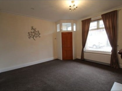 2 Bed Terraced House, Crown Street, OL16