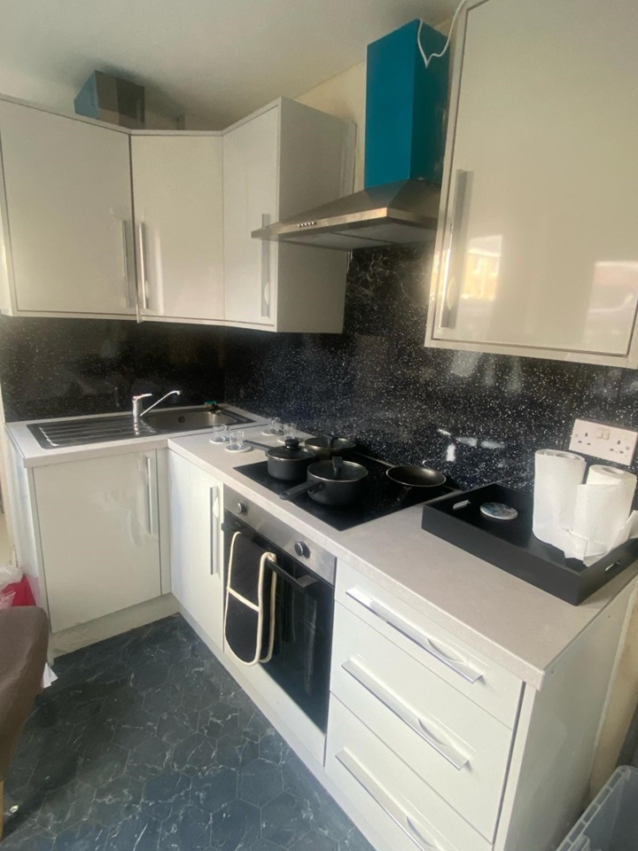 Burnley Room in a Shared House, Thurston Street, BB11 To Rent Now