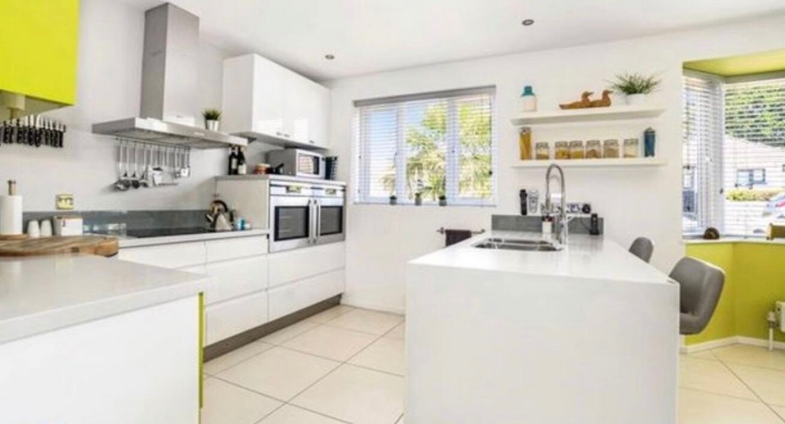 Poole 4 Bed Detached House, Gorsehill Road, BH15 To Rent Now for £