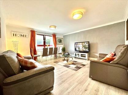 2 Bed Flat, Albion Gate, PA3