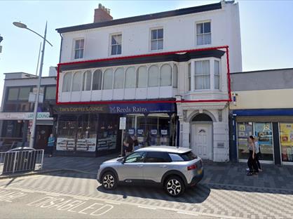 2 Bed Flat, High Street, LL18