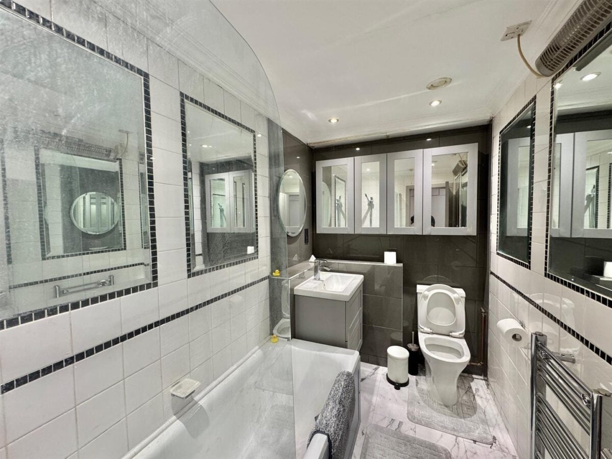 Additional image 3 of Studio Flat, Emanuel House, SW1P, N1 7GU