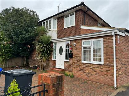 4 Bed Detached House, Opendale Road, SL1