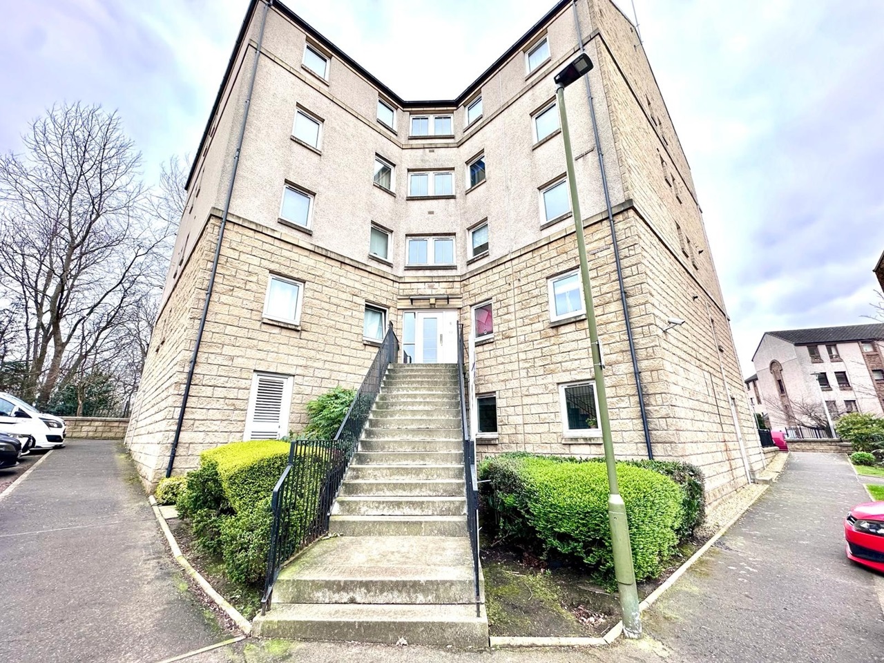 Edinburgh 3 Bed Flat, Bonnington Gait, EH6 To Rent Now for £1,500.