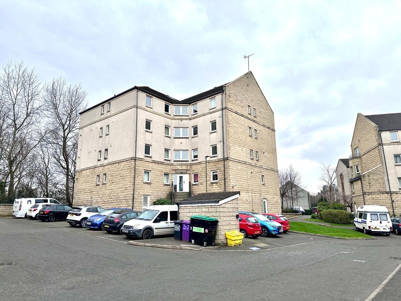 Edinburgh 3 Bed Flat, Bonnington Gait, EH6 To Rent Now for £1,500.