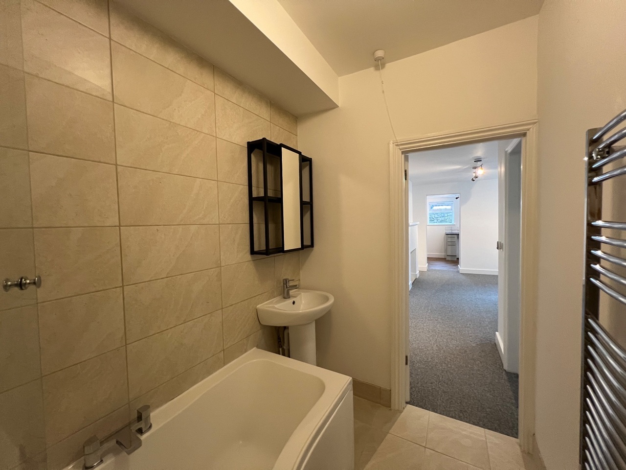Eastbourne - 1 Bed Flat, Seaside, BN22 - To Rent Now for £1,025.00 p/m