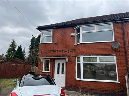 3 Bed Semi-Detached House, Hartland Avenue, M41