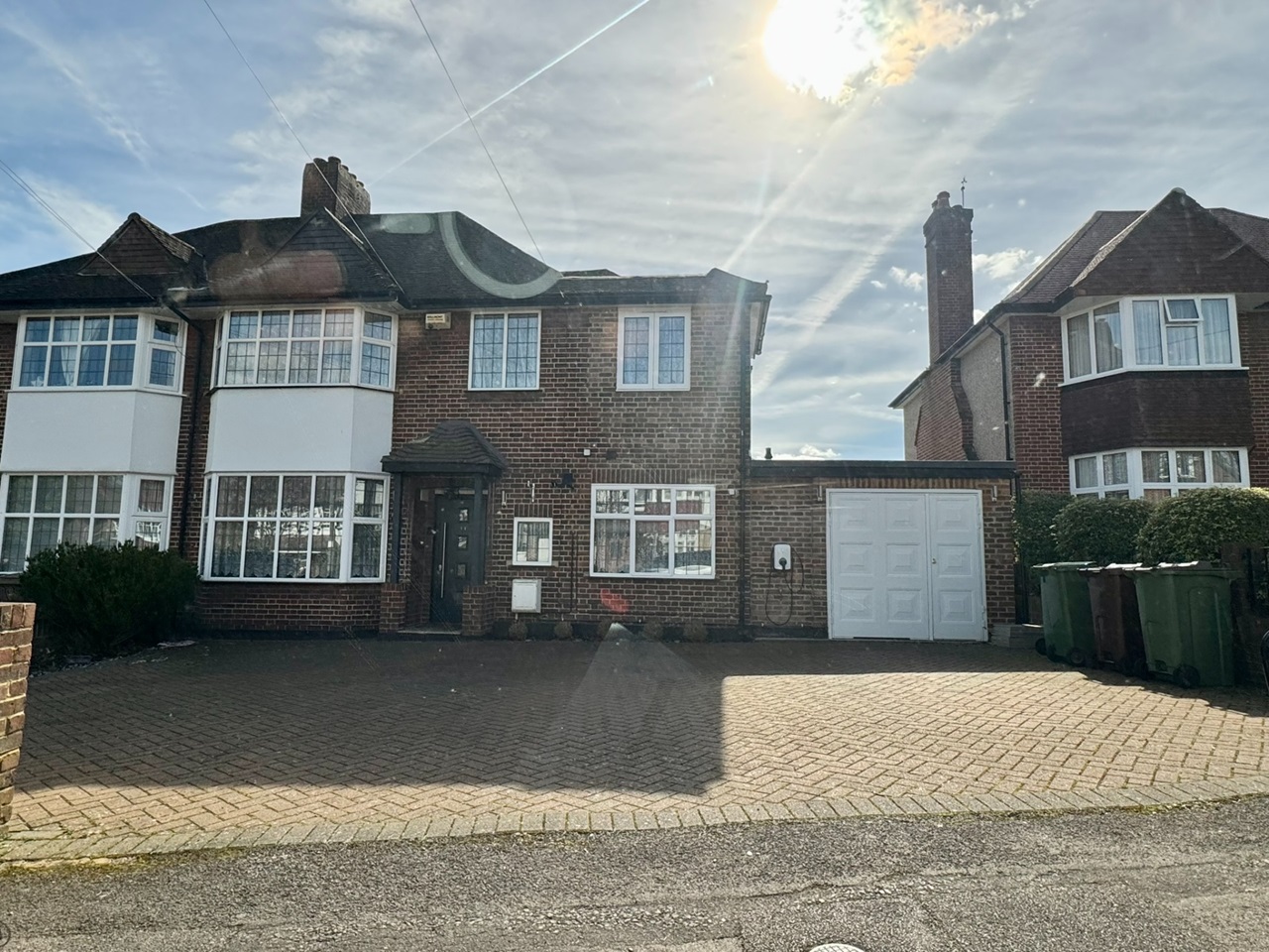 Cheam, Sutton 5 Bed SemiDetached House, Quarry Park Road, SM1 To