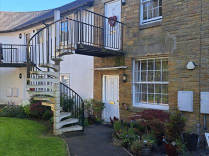 1 Bed Flat, Moor Allerton  Hall, LS8