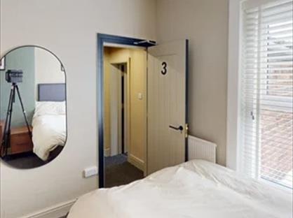 Room in a Shared House, Goulden Street, WA5