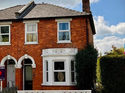 4 Bed Semi-Detached House, Horsefair Street, GL53