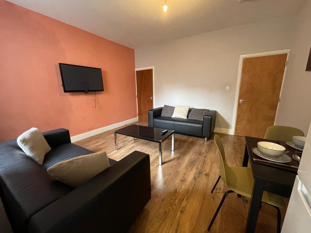 Room in a Shared House, Gulson Road, CV1